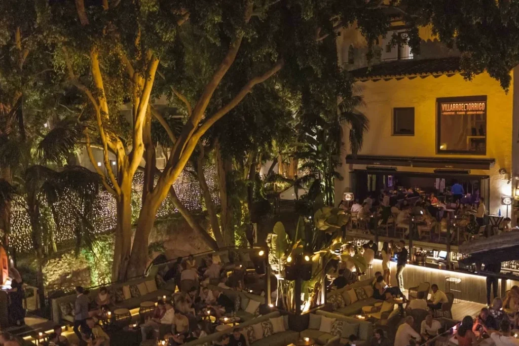 Carrera Popular Puente Romano Print