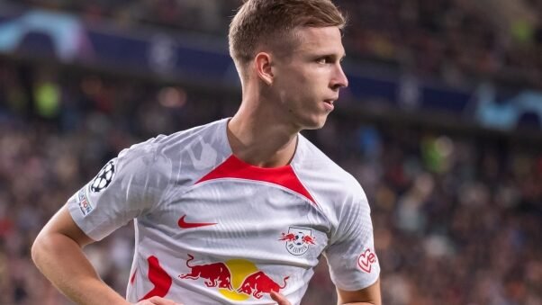 Dani Olmo: Inscripción Oficial Y Alta En El Club